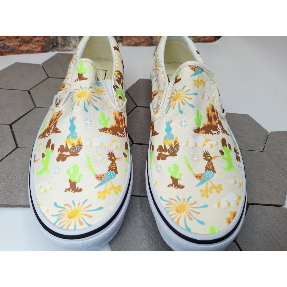 Vans Classic Slip On Get Outdoors Classic Cream Trippy Mountain White Men's 10.5